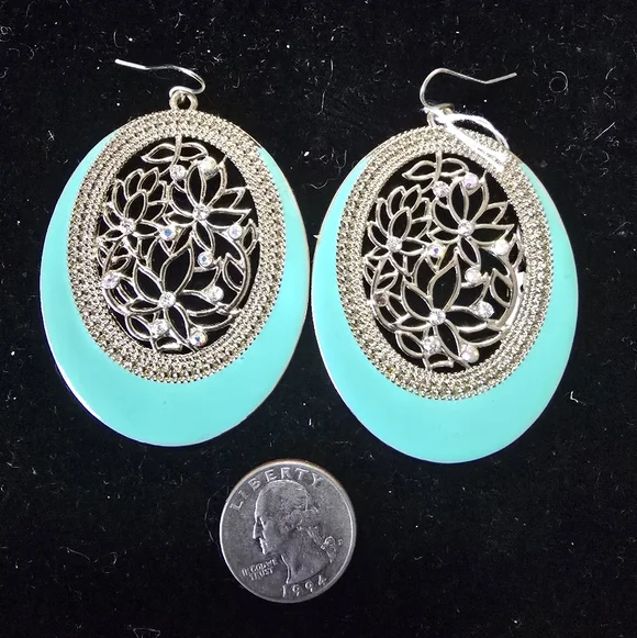 Elegant Large Turquoise Enamel Earrings - Picture 6 of 6